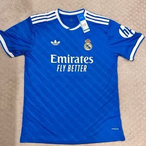 Real Madrid Emirates Fly Better MBappé Jersey Size XL Brand New